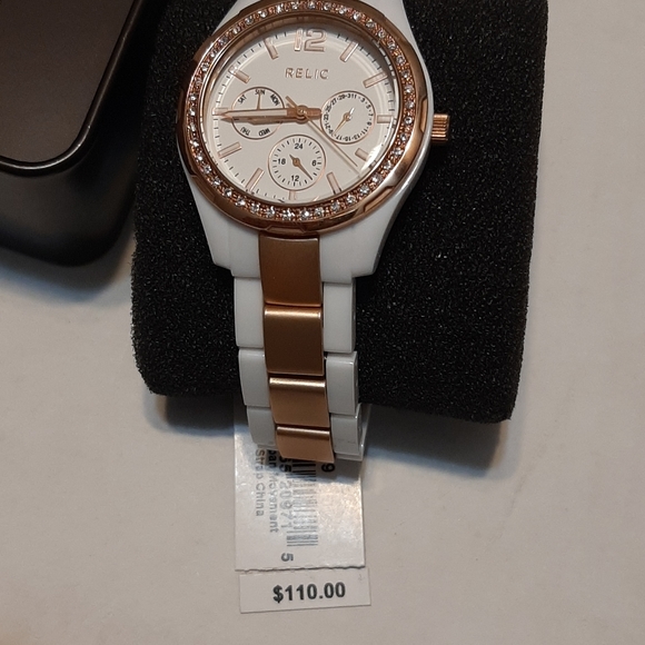 Watch - Picture 2 of 4